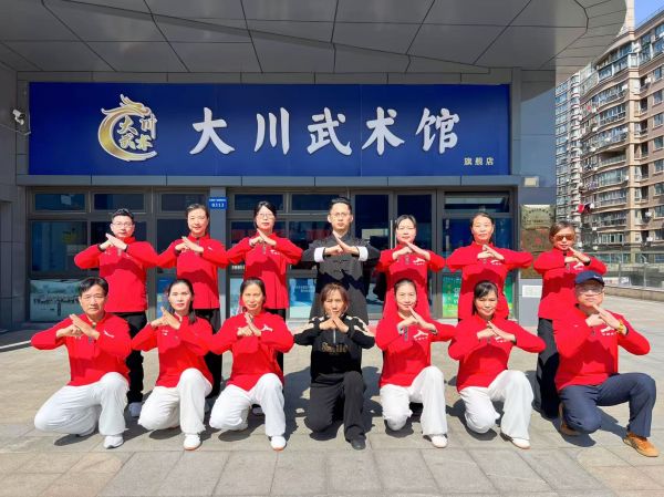 全國行云劍術(shù)推廣班精英六期圓滿結(jié)業(yè) 載譽(yù)而歸