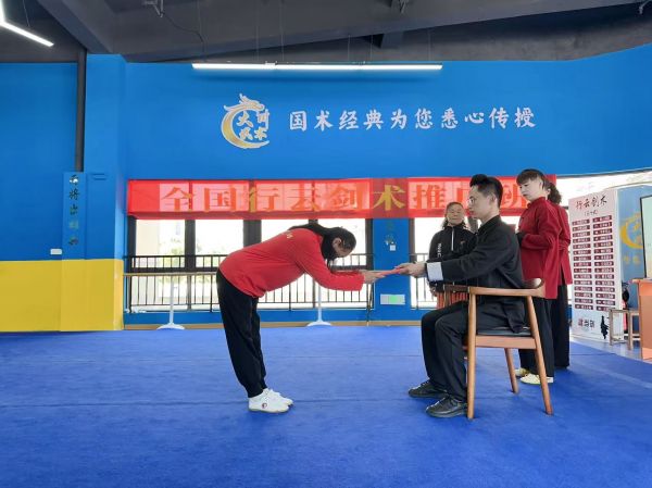 全國行云劍術(shù)推廣班精英六期圓滿結(jié)業(yè) 載譽(yù)而歸(圖8)
