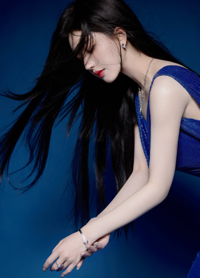 欲求不満の人妻?松下紗栄子V8