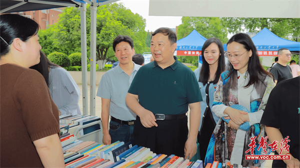 湖南工大2025年度“一校一書”閱讀推廣活動啟動(圖4)
